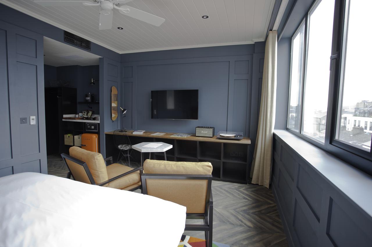 Furniture 5